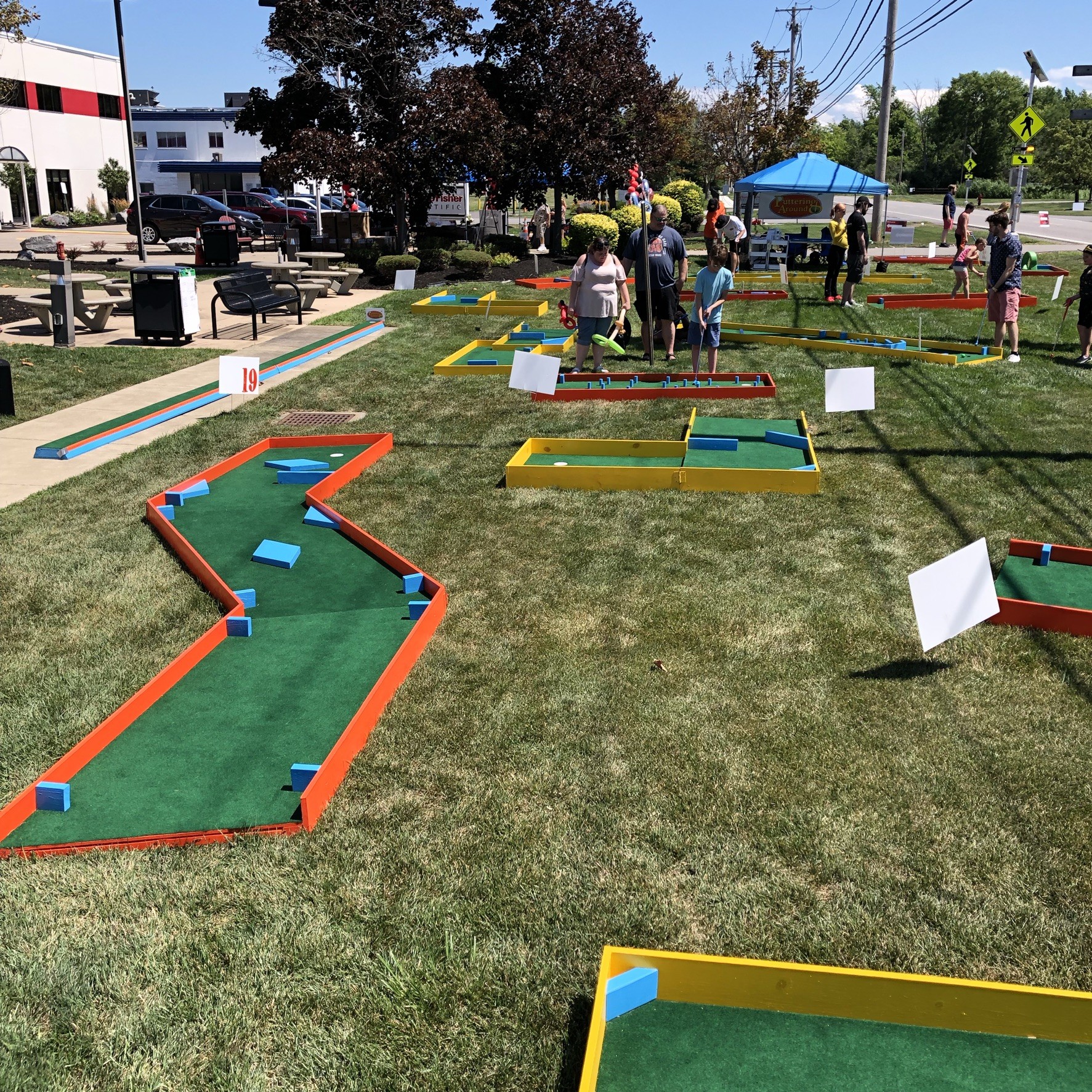 Puttering Around mobile mini golf at a Western NY event